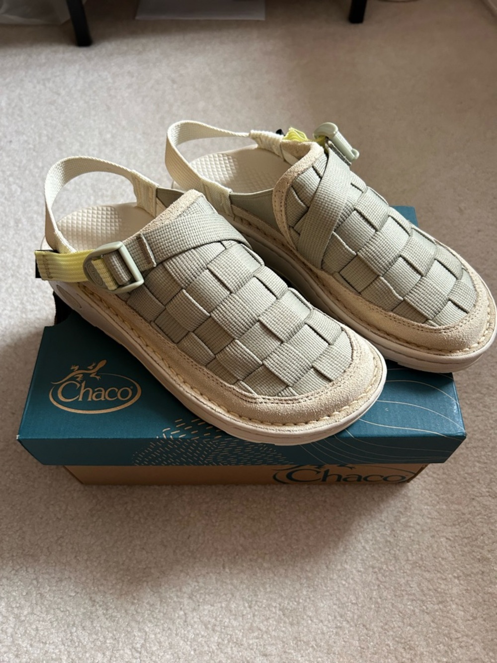 Chaco Canyon Clog